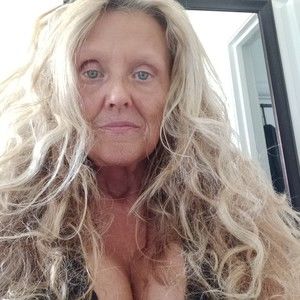 Meet your Posher, Nikki